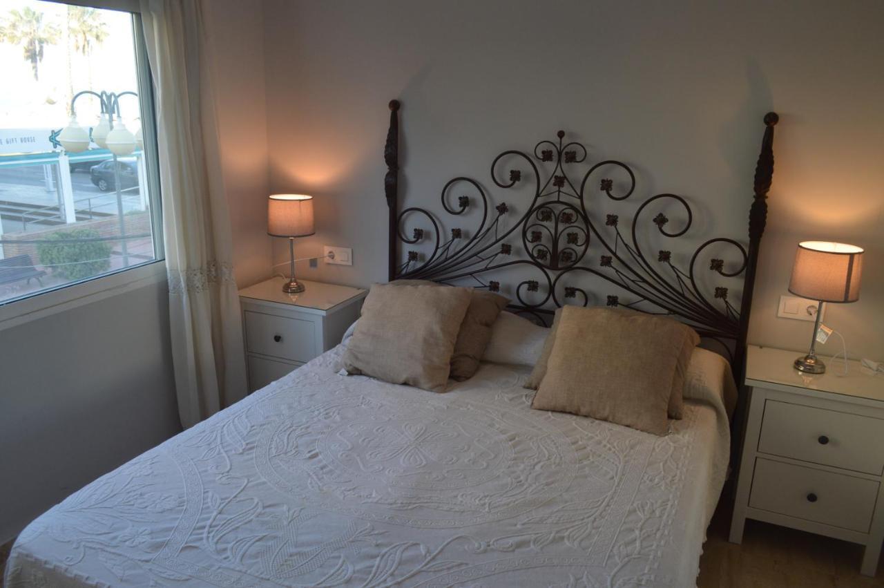 Seafront Recently Renovated Apartments 베날마데나코스타 외부 사진