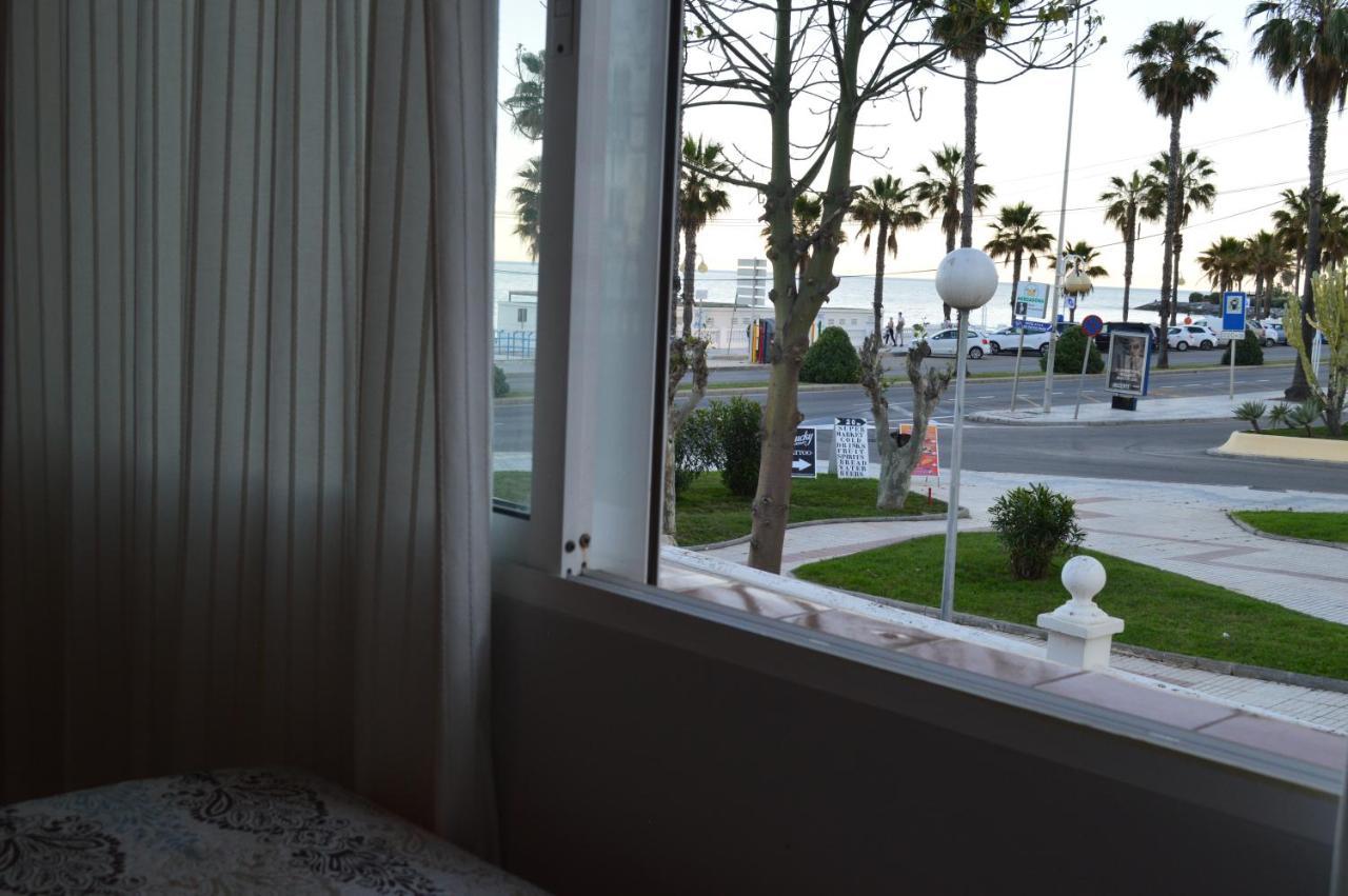 Seafront Recently Renovated Apartments 베날마데나코스타 외부 사진