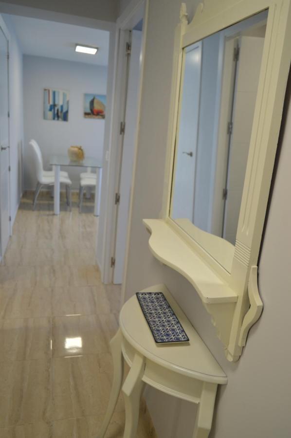 Seafront Recently Renovated Apartments 베날마데나코스타 외부 사진