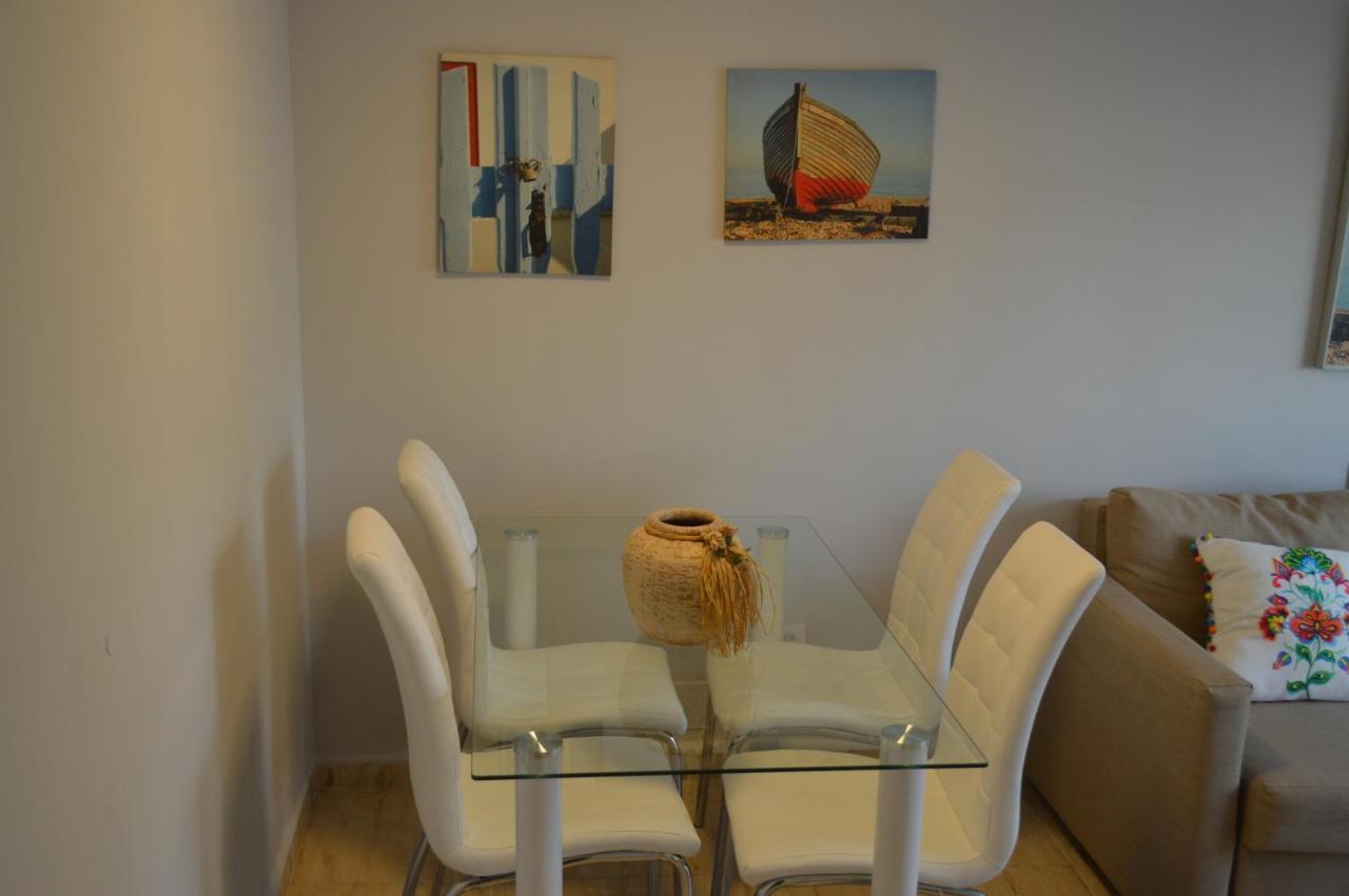 Seafront Recently Renovated Apartments 베날마데나코스타 외부 사진